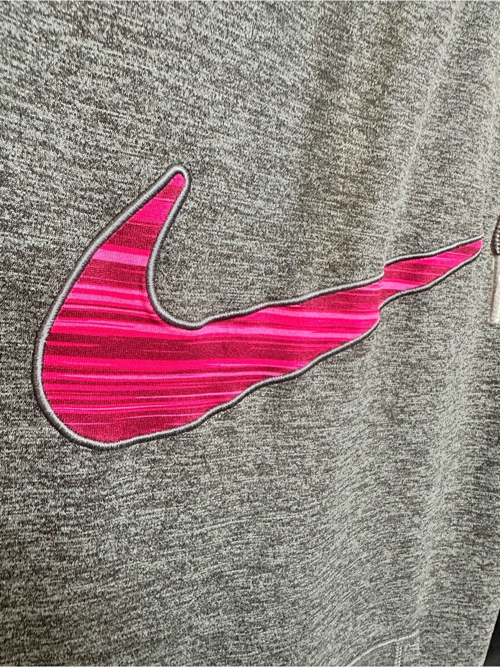 Nike Therma-Fit Women's Gray and Hot Pink Pullover Hoodie - Picture 4 of 10